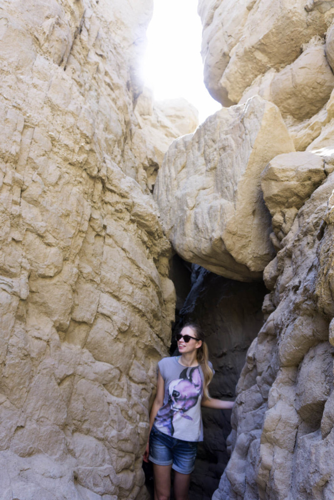girl in the slot canyon, San Diego